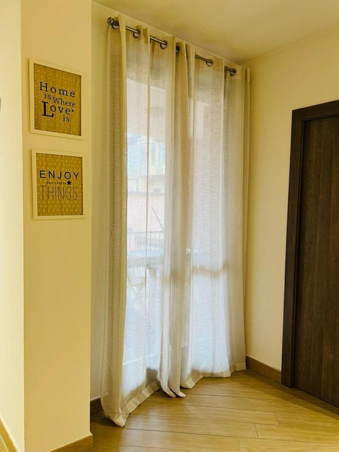 Comecasa Modern Apartment In Historical Centre 阿斯蒂 外观 照片